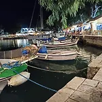 Ξενοδοχείο με διαμερίσματα Meltemi Βασιλική