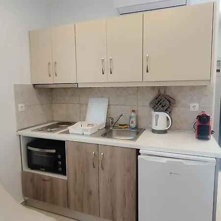 Hotel apartamentowy Meltemi